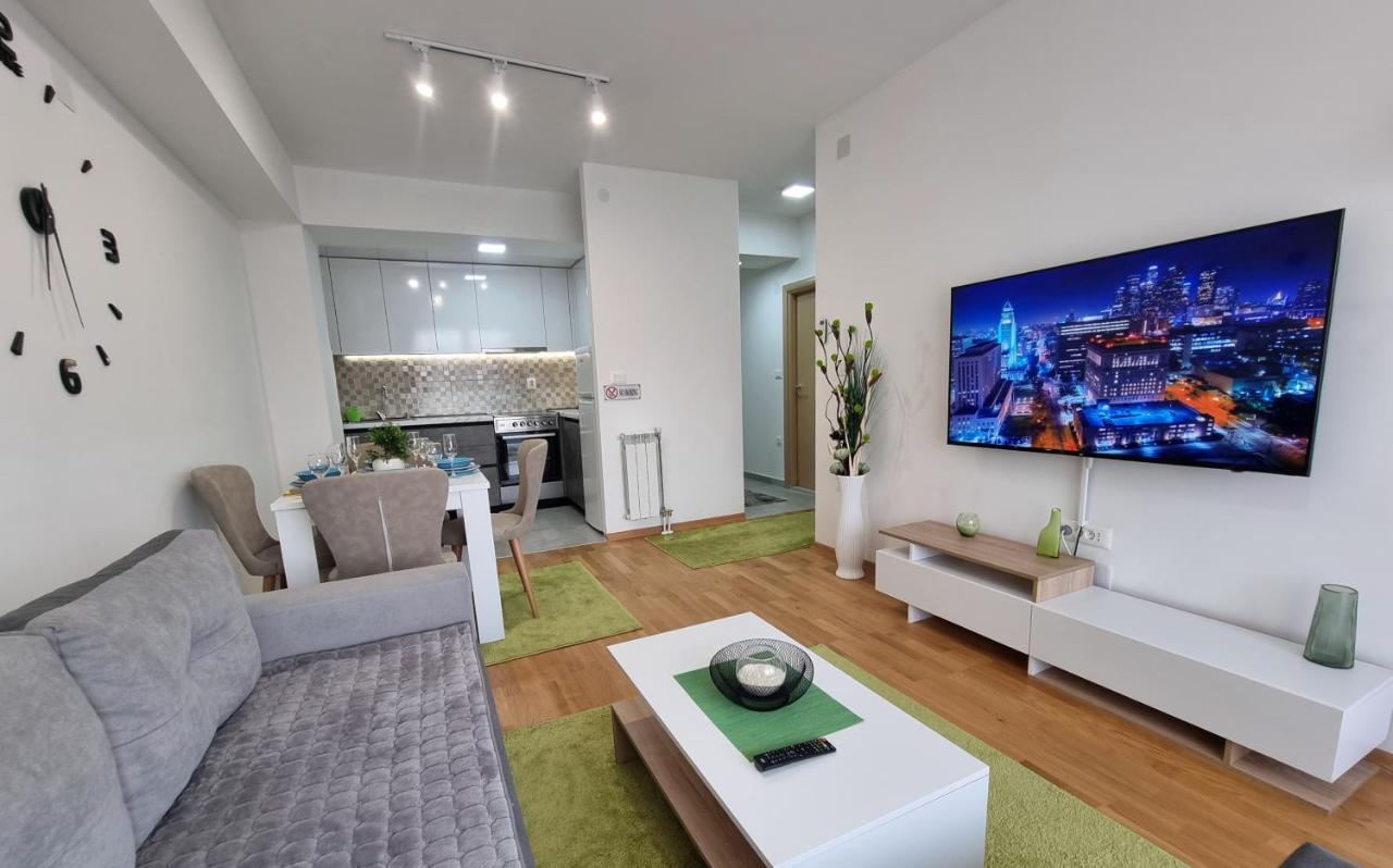 Modern & Trendy Apartment Skopie Exterior foto