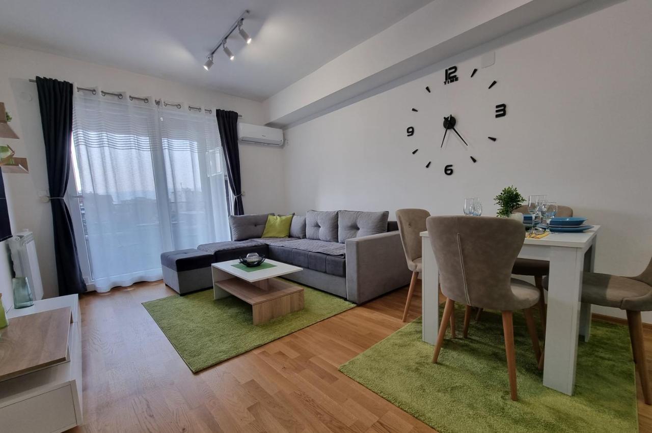 Modern & Trendy Apartment Skopie Exterior foto