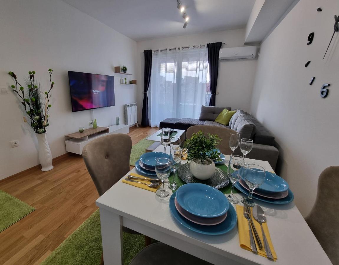 Modern & Trendy Apartment Skopie Exterior foto