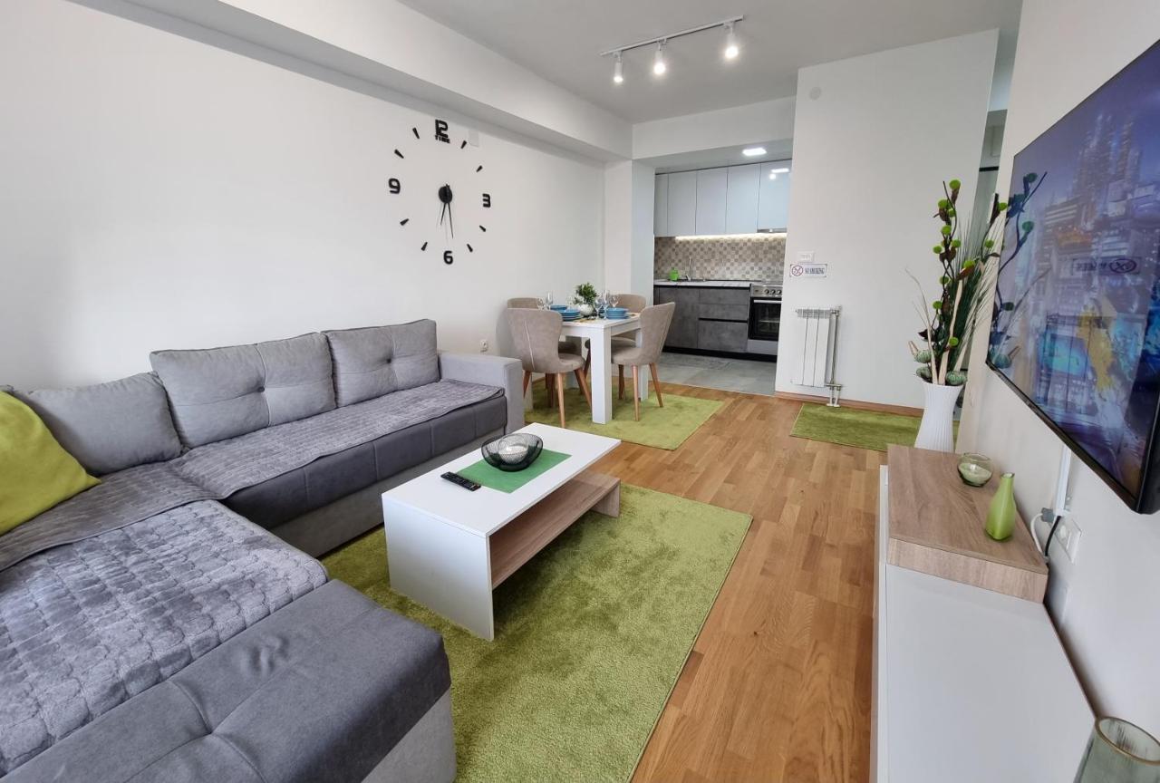 Modern & Trendy Apartment Skopie Exterior foto